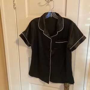 NWOTContrast Piping Satin PJ Set / Pajama Set